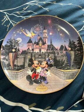 Disneyland Collector Plate with Mickey & Minnie - Pink Sleeping Beauty Castle